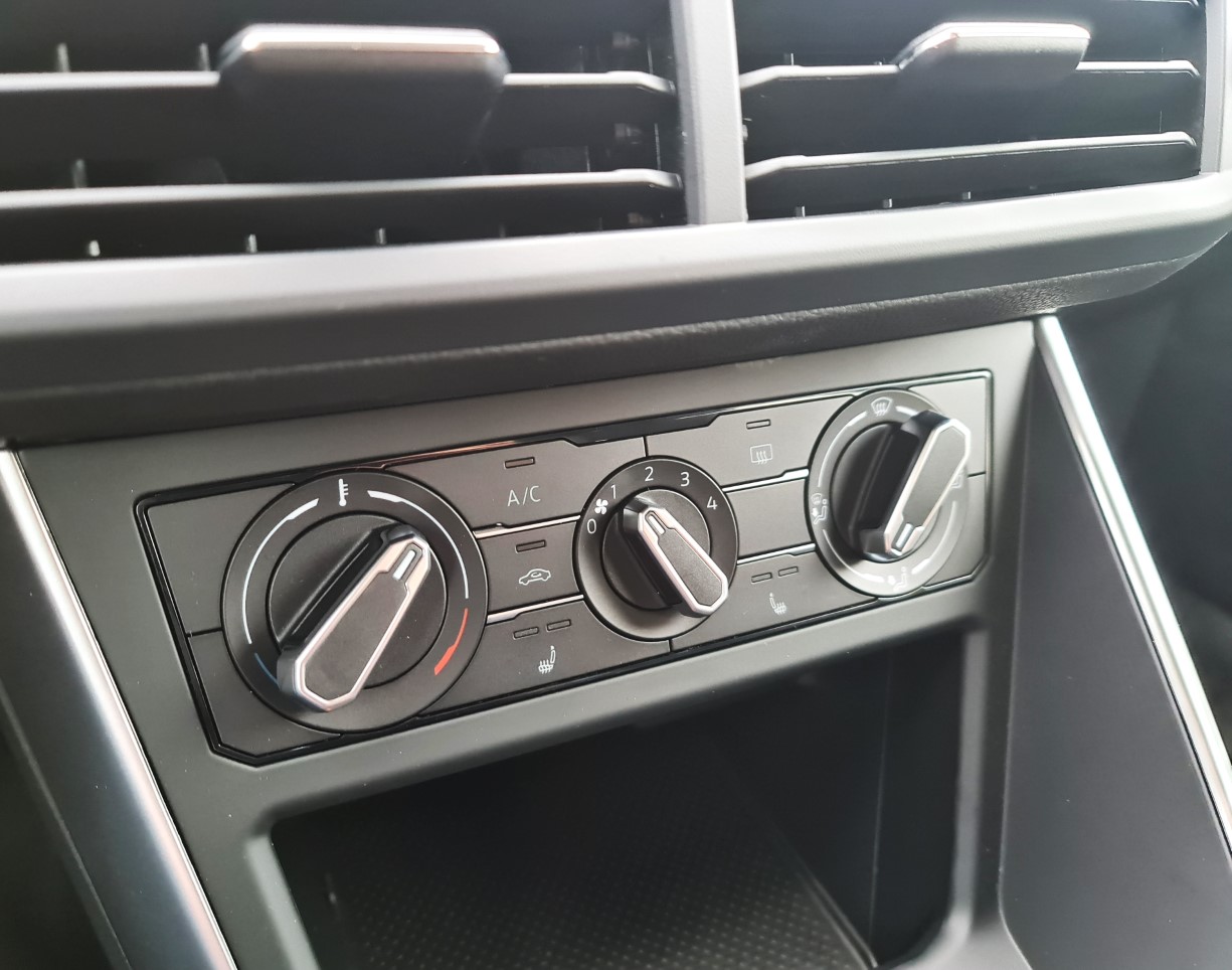 14-Vlastni-67cee95fc00cd.jpg