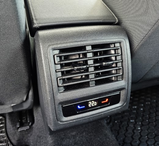 21-Male-68db71e461fa1.jpg
